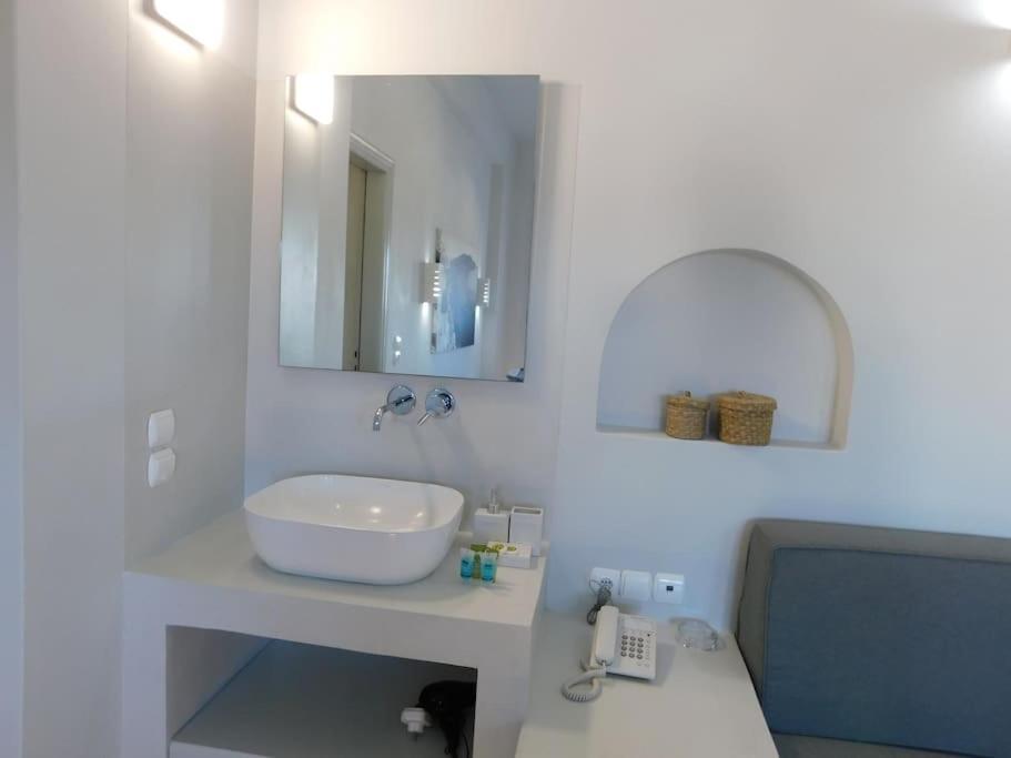 Perissa Beachfront Rooms المظهر الخارجي الصورة