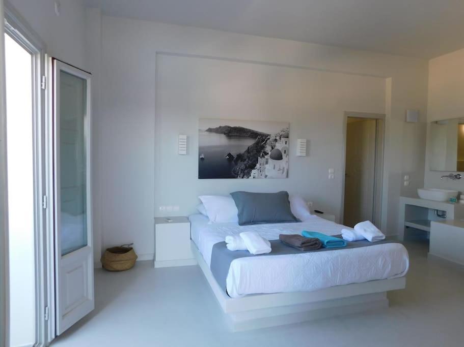 Perissa Beachfront Rooms المظهر الخارجي الصورة